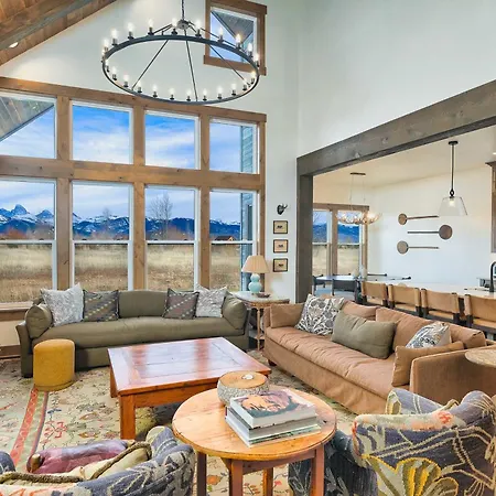 Luxe Tetonia Home With Tetons View, Close To Skiing!